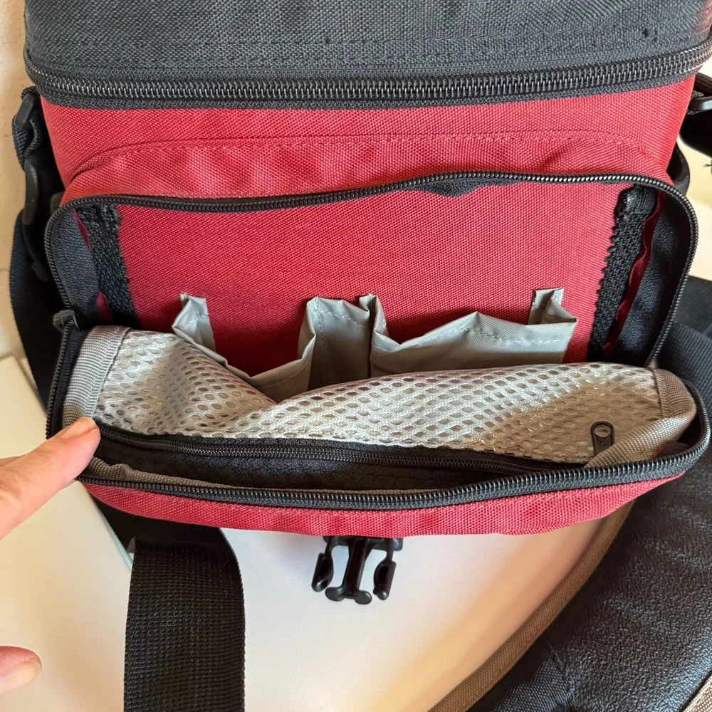 Lowepro Red Black Nylon Padded Large Unisex Camera Bag with Shoulder Strap